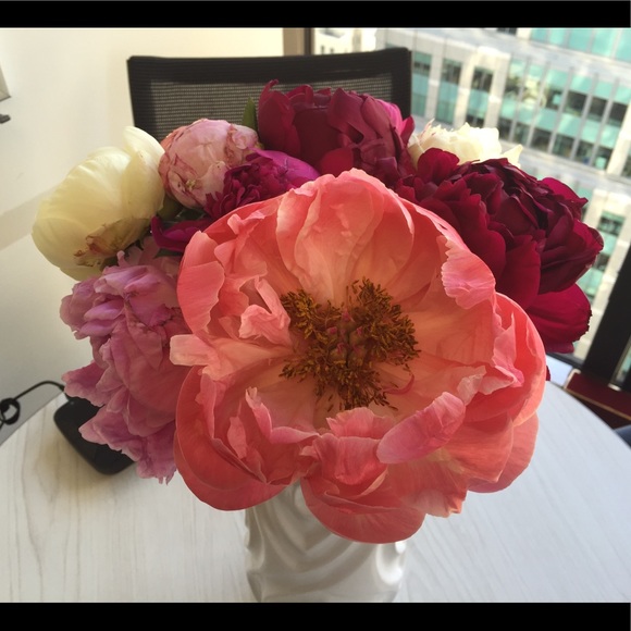 MEET YOUR POSHER - Picture 2 of 5